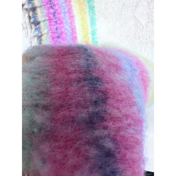 New Free People Throw Blanket 60”x50” Ultra Soft Fuzzy Cottage Boho Cozy Fringe - Picture 5 of 9